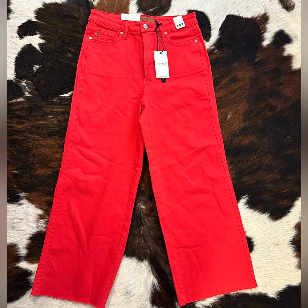 Judy Blue cropped red jeans Tummy Control Top